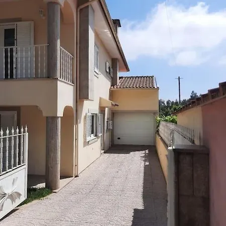 Casa Ideal Grupos Ou Casais * סנטה מריה דה פיירה